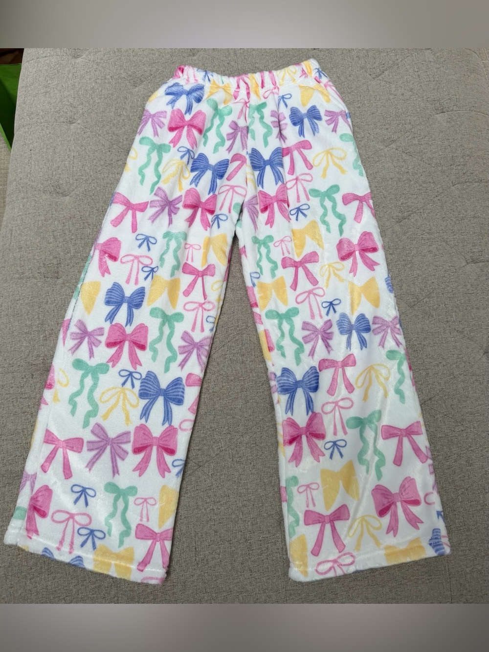 EUC LIKE NEW ISCREAM BOW FUZZY PANTS, PAJAMA PANTS, LOUNGEWEAR SIZE 6 - 8 SMALL
